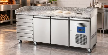 Masă frigorifică pentru pizza cu blat din granit