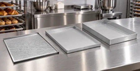 Tăvi de copt din aluminiu pentru coacere uniformă