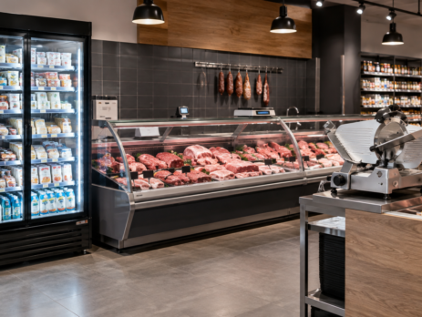 Echipamente magazin alimentar: vitrine frigorifice și feliator la tejghea